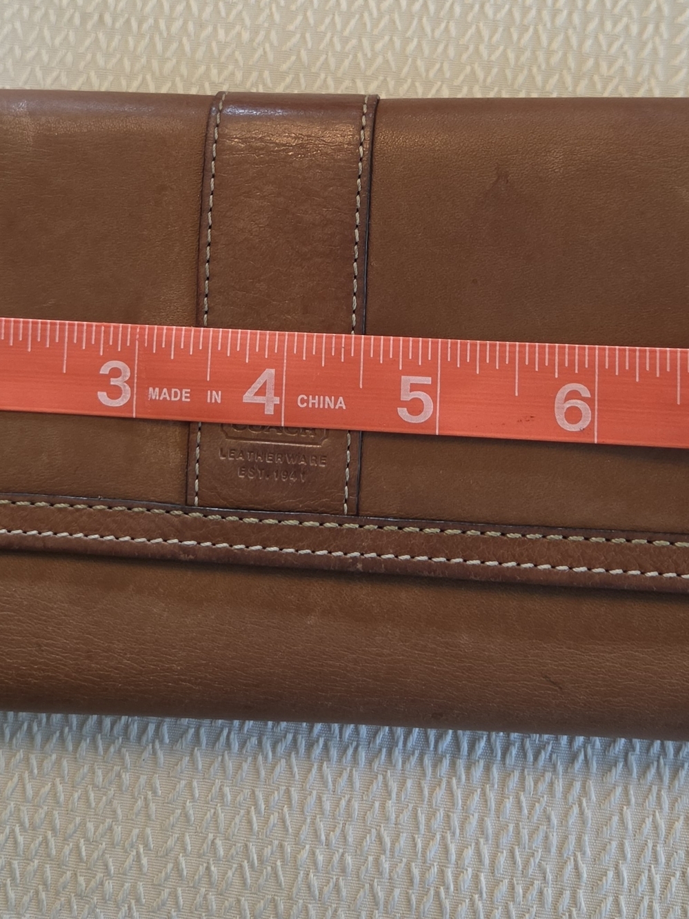 Coach British Tan Leather Continental Tri-Fold Wallet - Picture 15 of 16